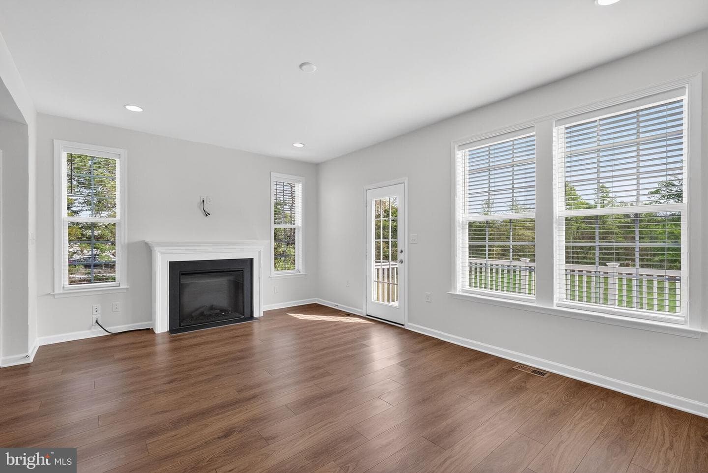 154 Copeley Circle photo 4