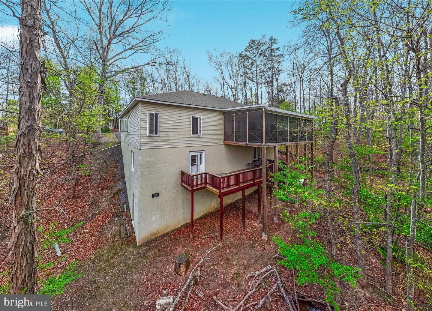 203 Northwood Circle photo 33