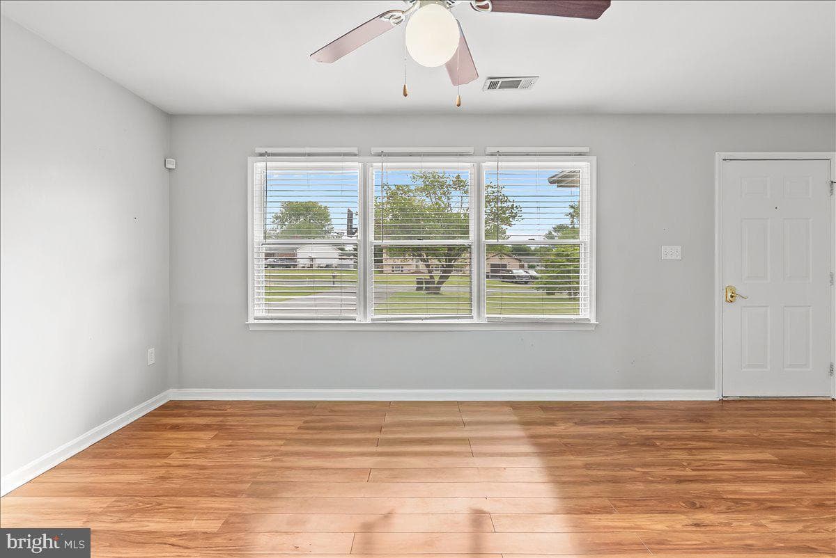 201 Nightingale Avenue photo 17