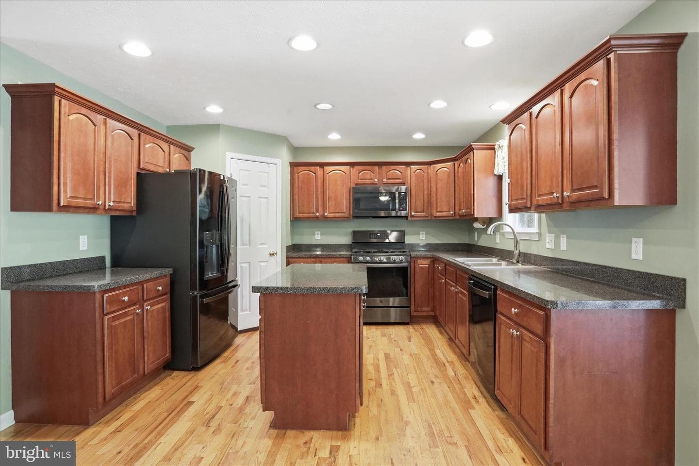 293 Skylar Lanes Way photo 22
