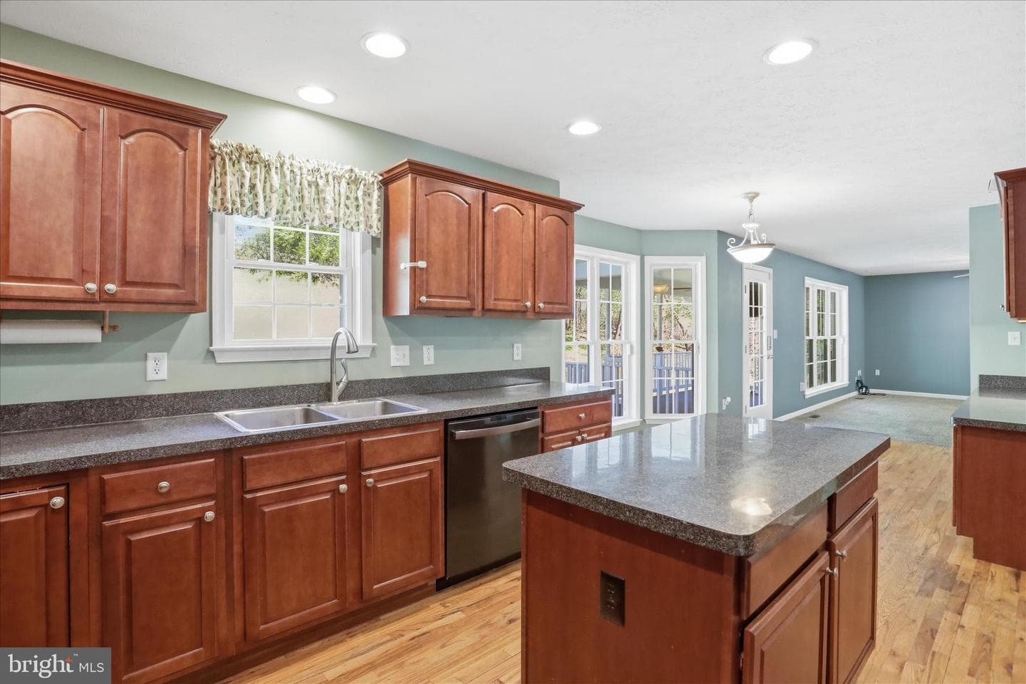 293 Skylar Lanes Way photo 24