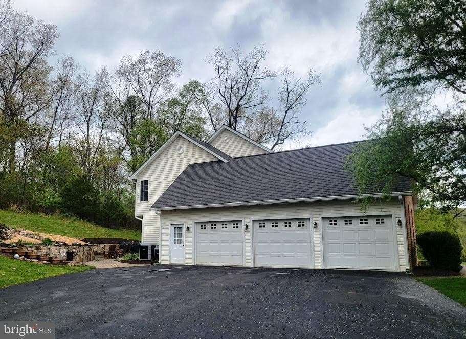 293 Skylar Lanes Way photo 6