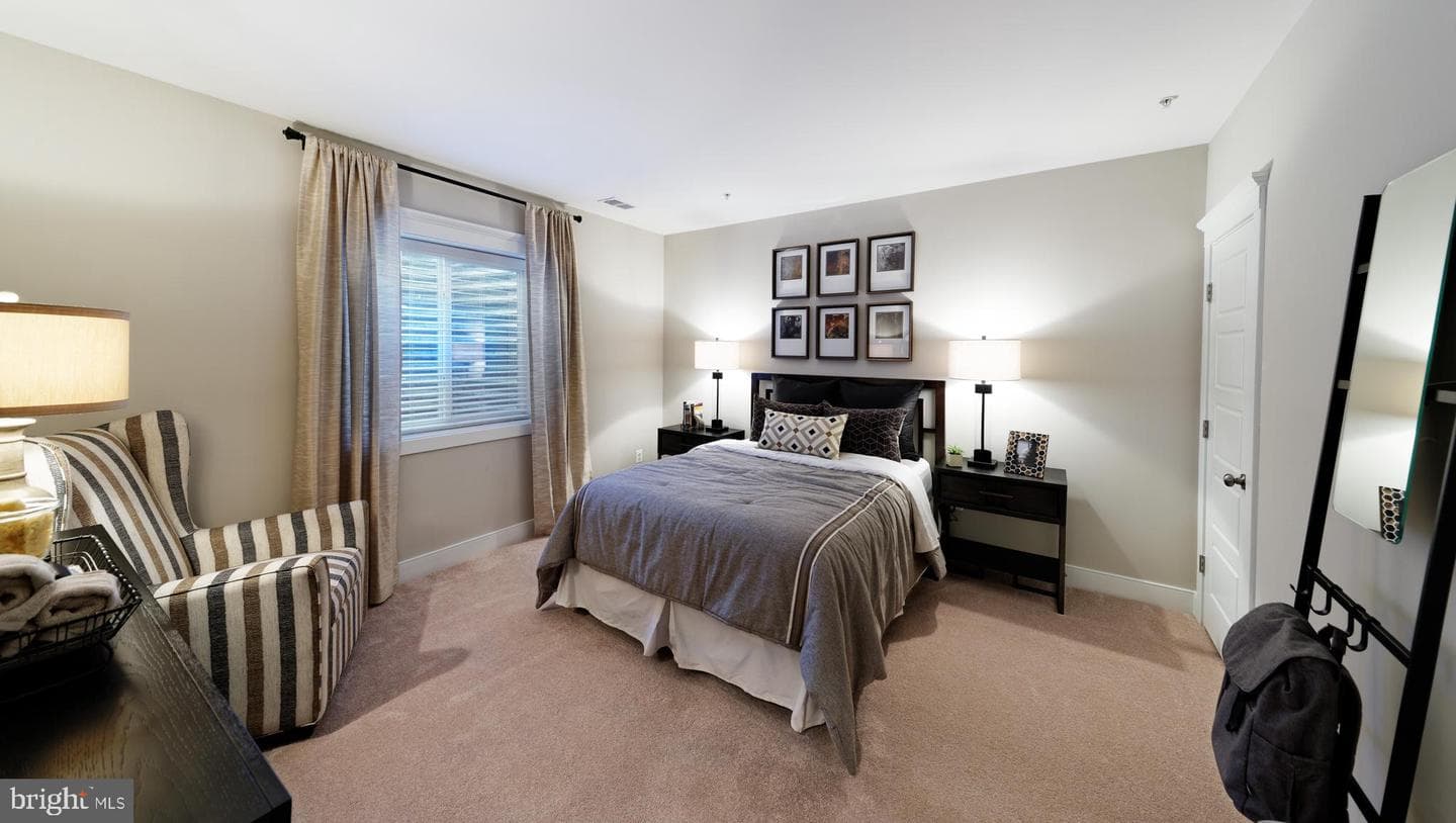 2450 Cardigan Way photo 23