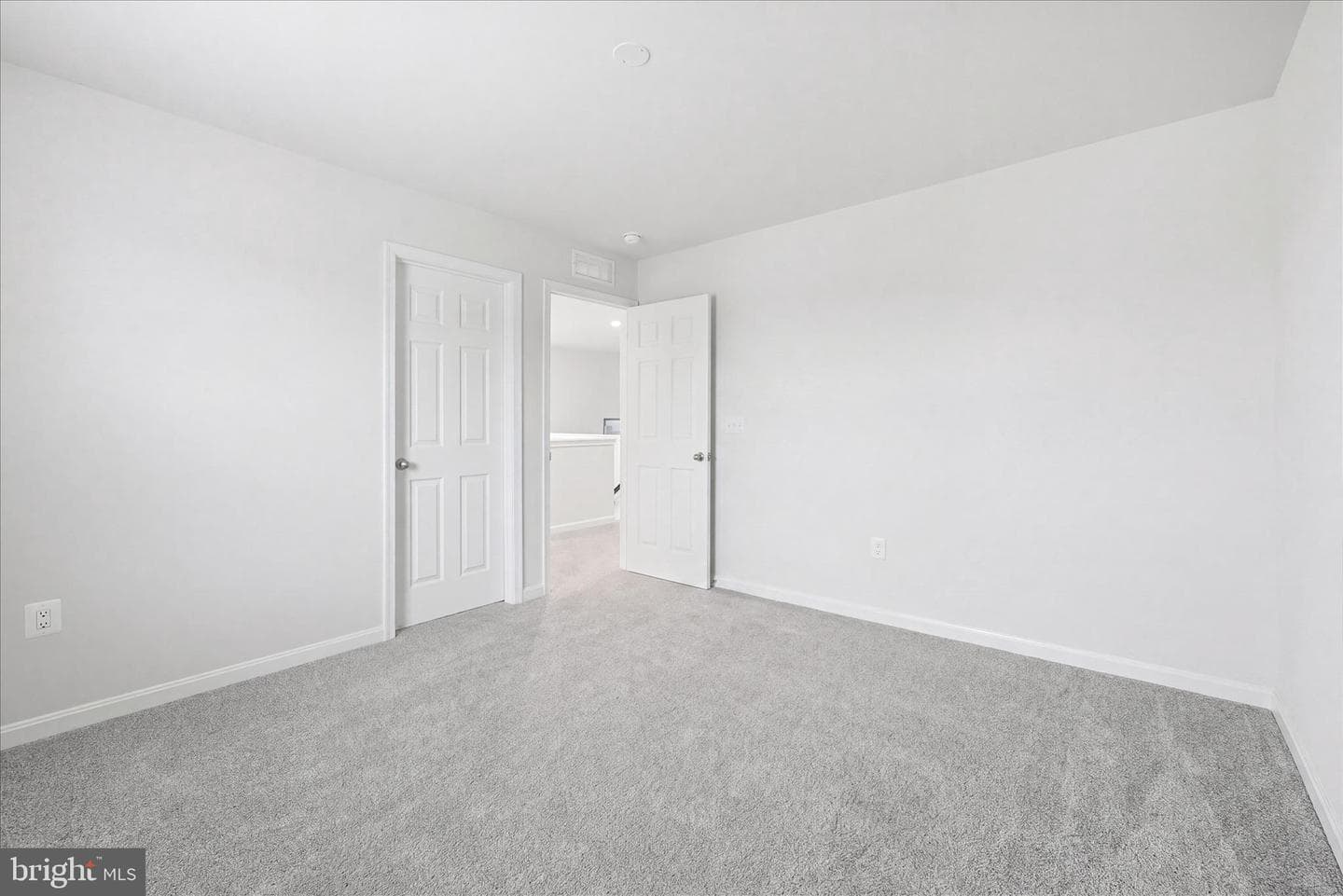 104 Lenore Lane photo 32