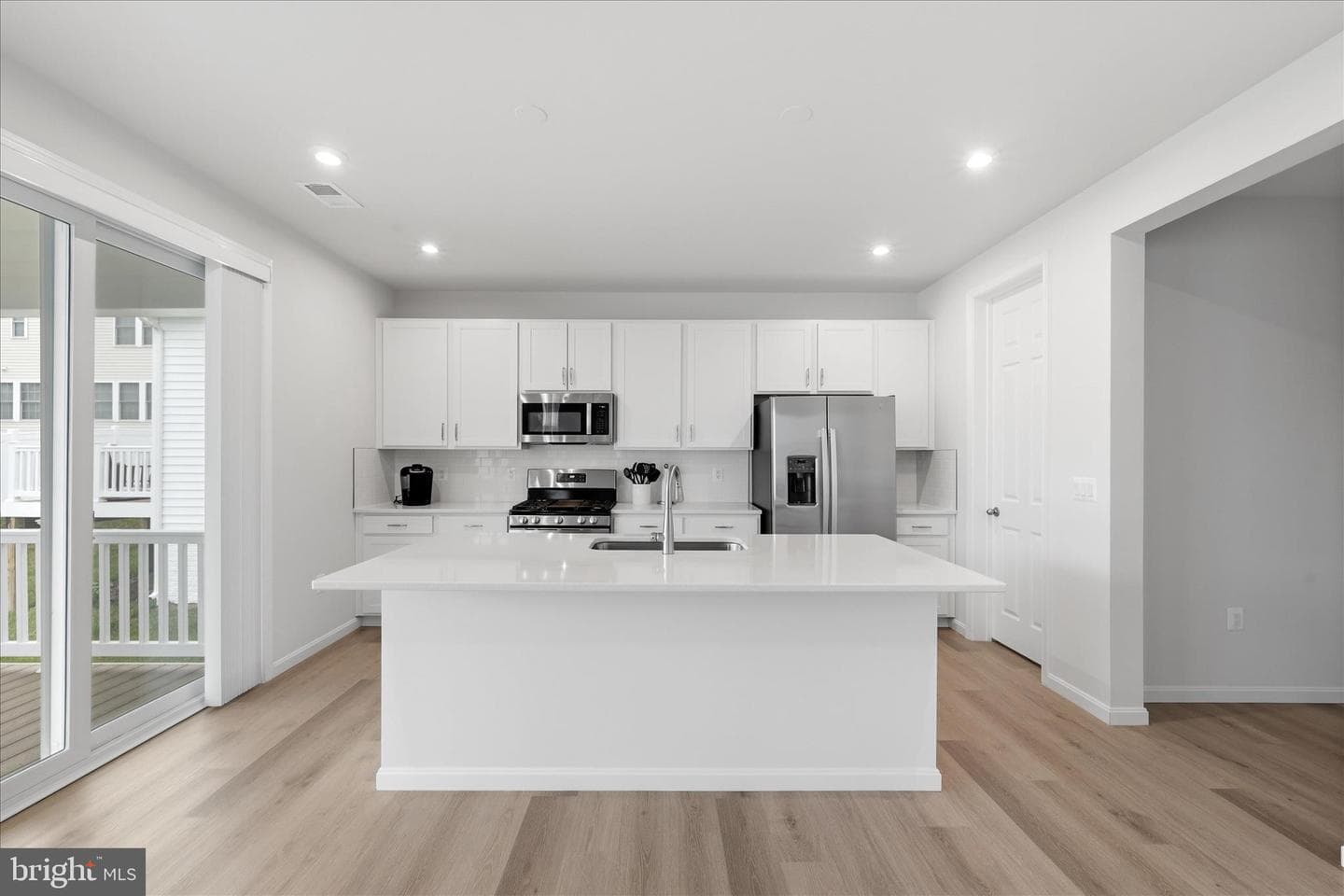 104 Lenore Lane photo 4