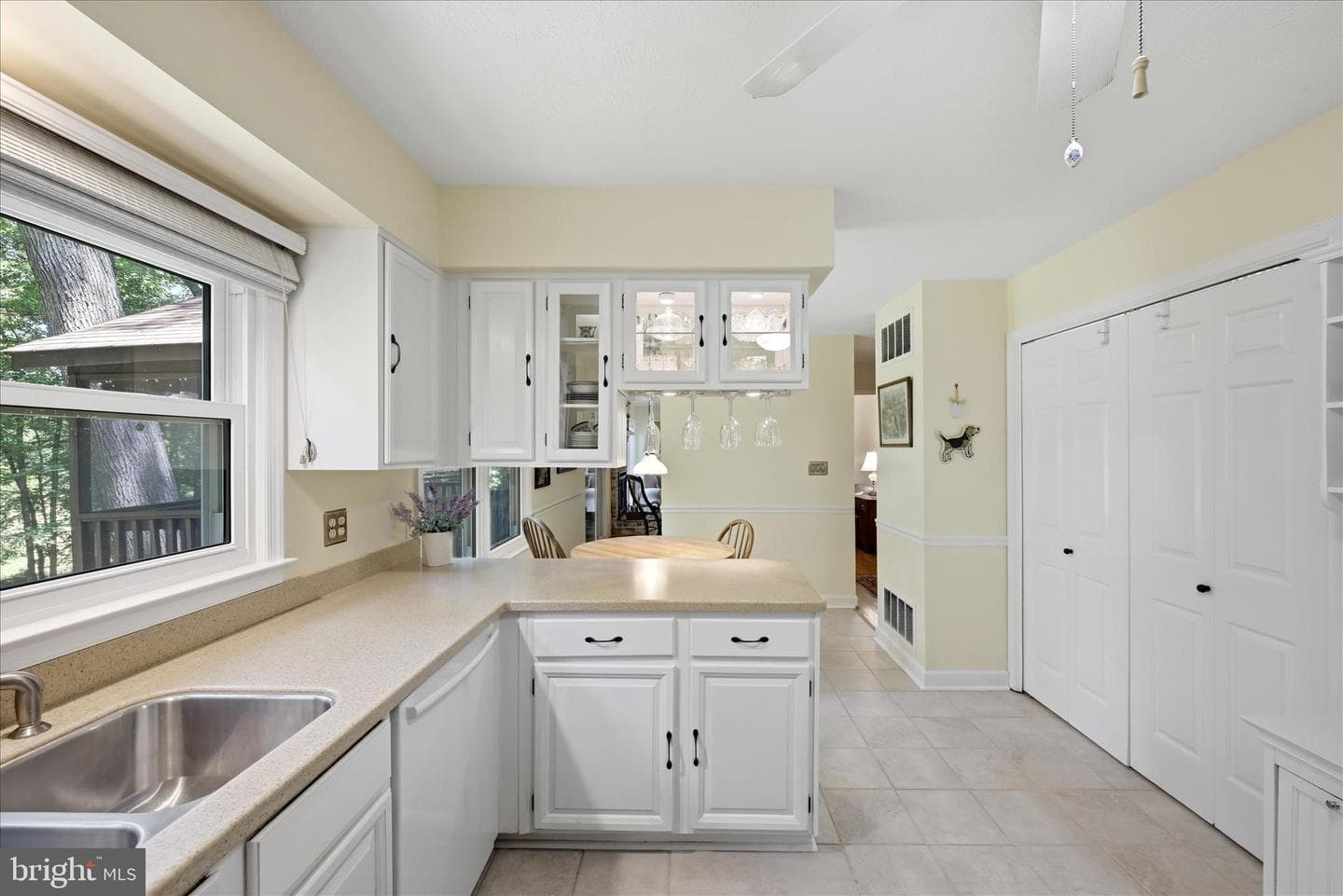 314 Greenfield Avenue photo 31