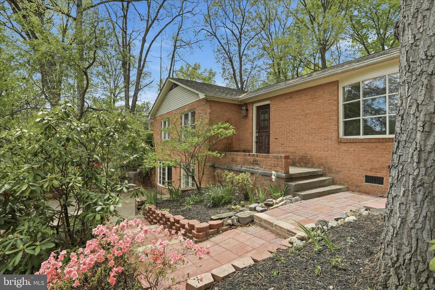 107 Oak Ridge Drive