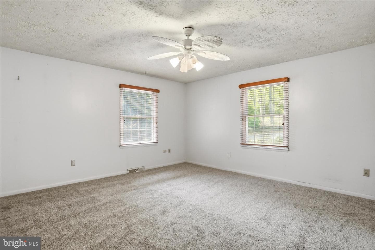 107 Oak Ridge Drive photo 28