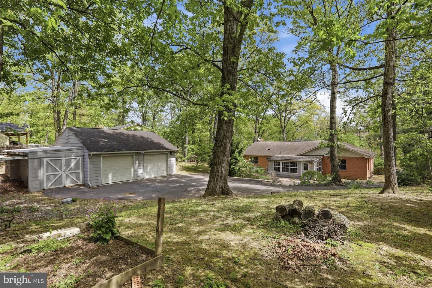 107 Oak Ridge Drive photo 49
