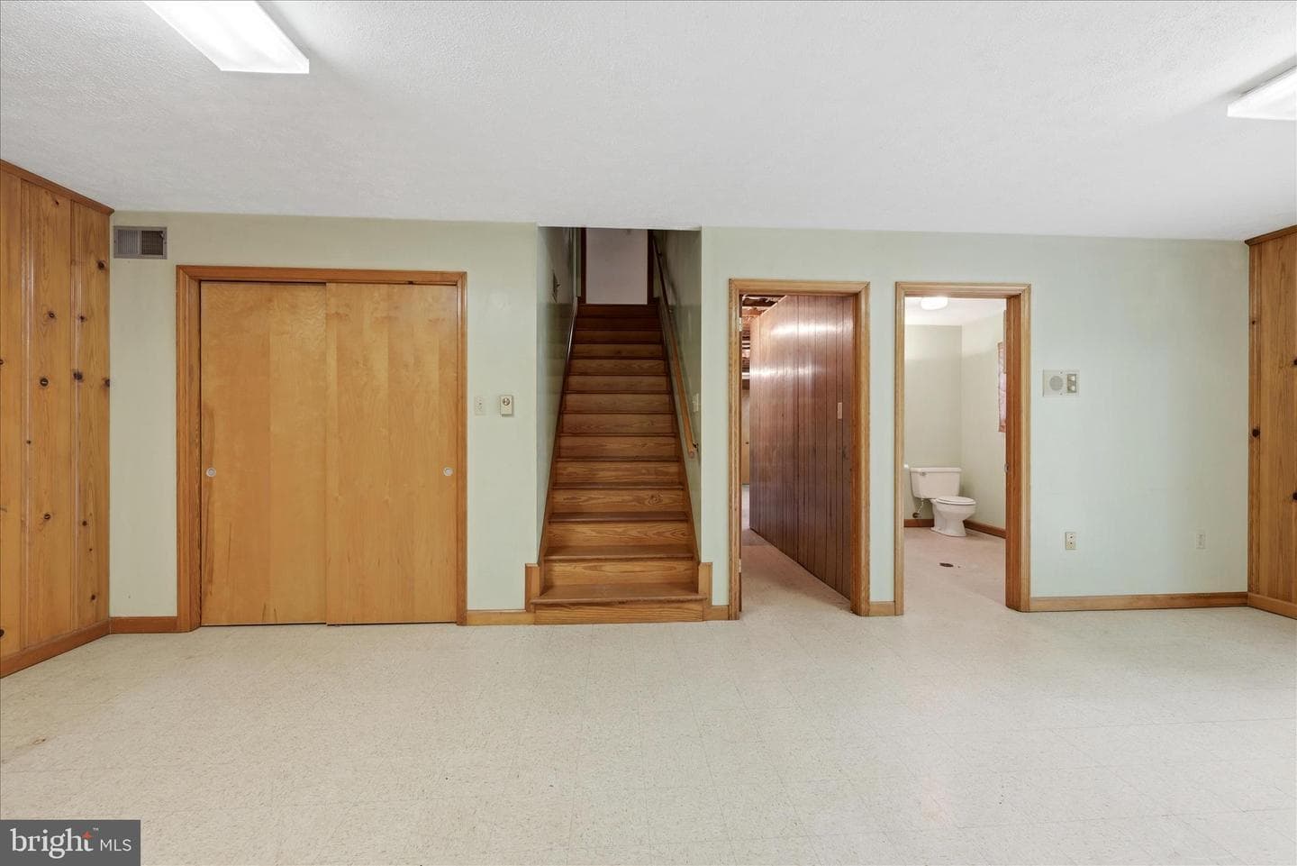 103 Cambridge Place photo 41