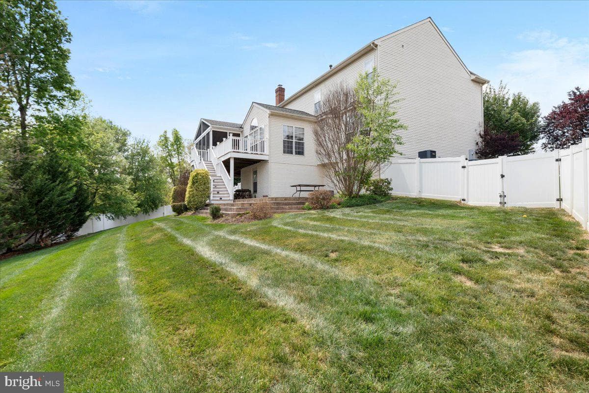 326 Morlyn Drive photo 42