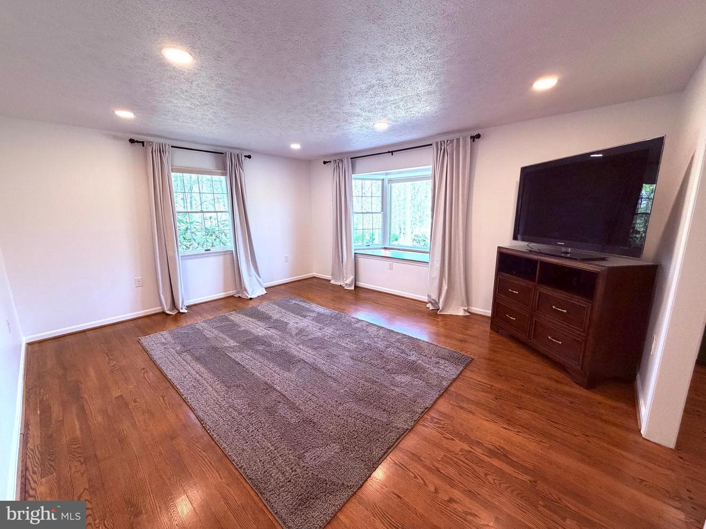 405 Spring Valley Drive photo 16