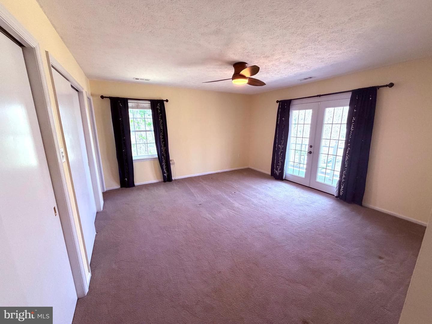 405 Spring Valley Drive photo 21