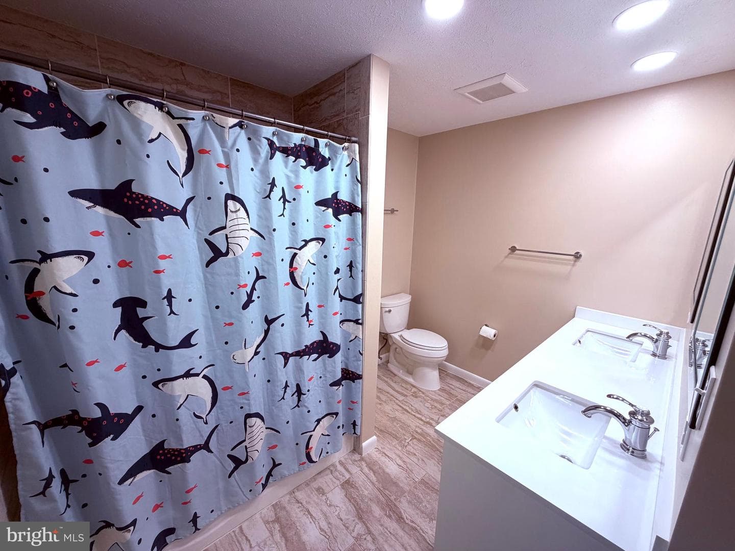 405 Spring Valley Drive photo 24