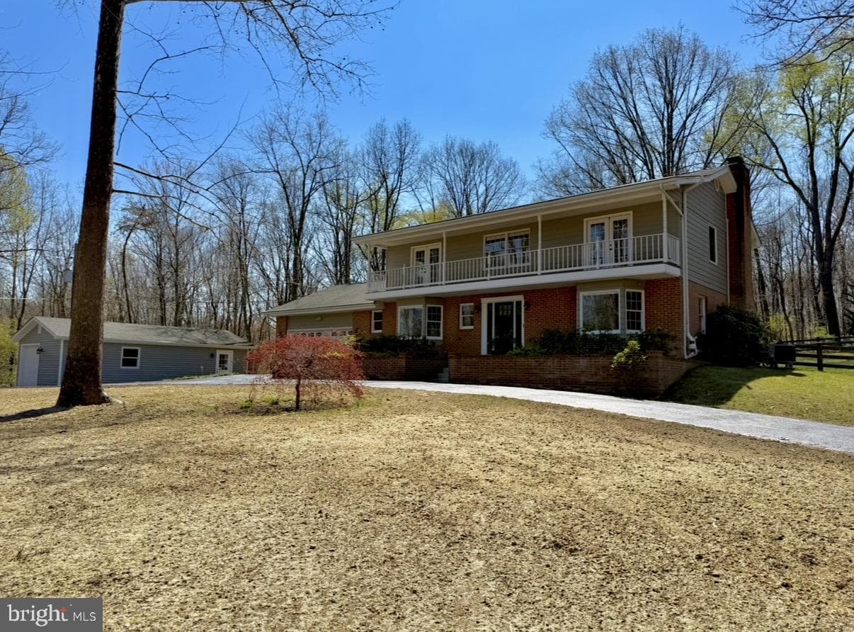 405 Spring Valley Drive photo 3