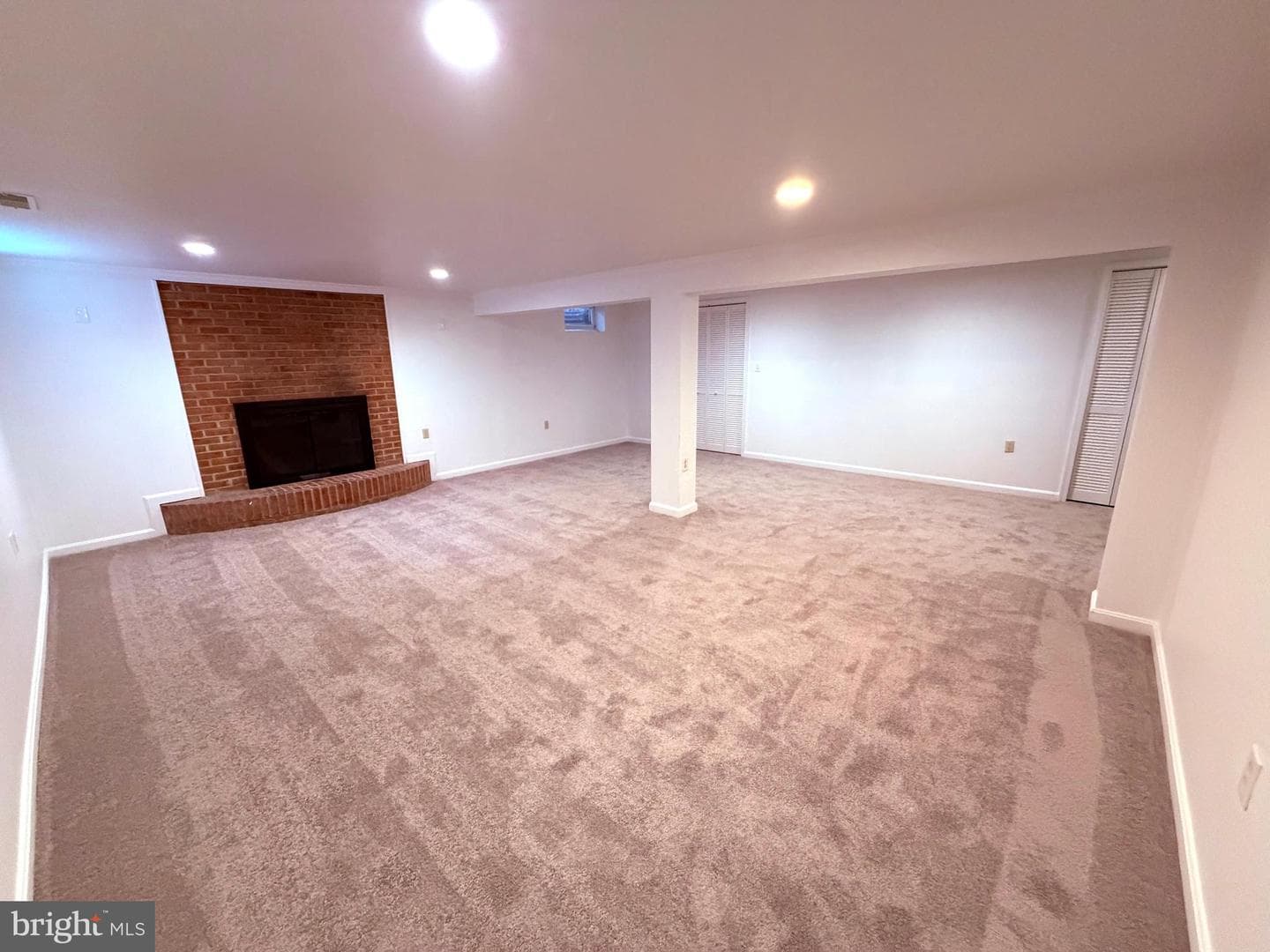 405 Spring Valley Drive photo 30