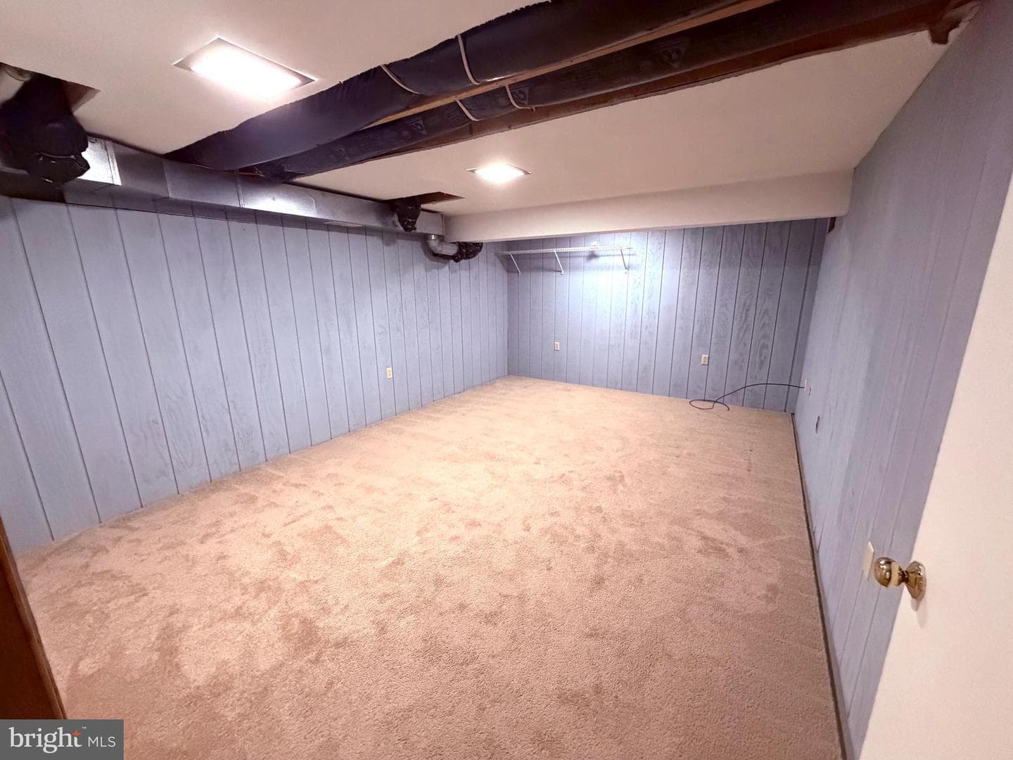 405 Spring Valley Drive photo 32