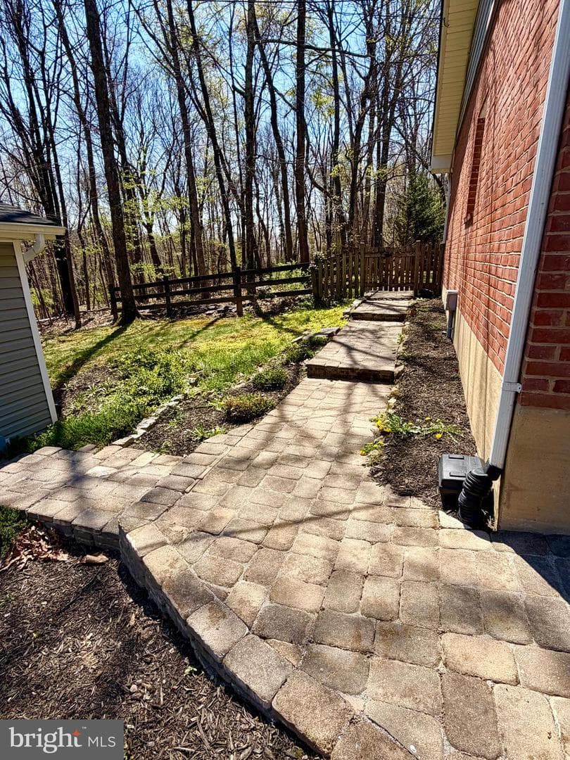 405 Spring Valley Drive photo 6
