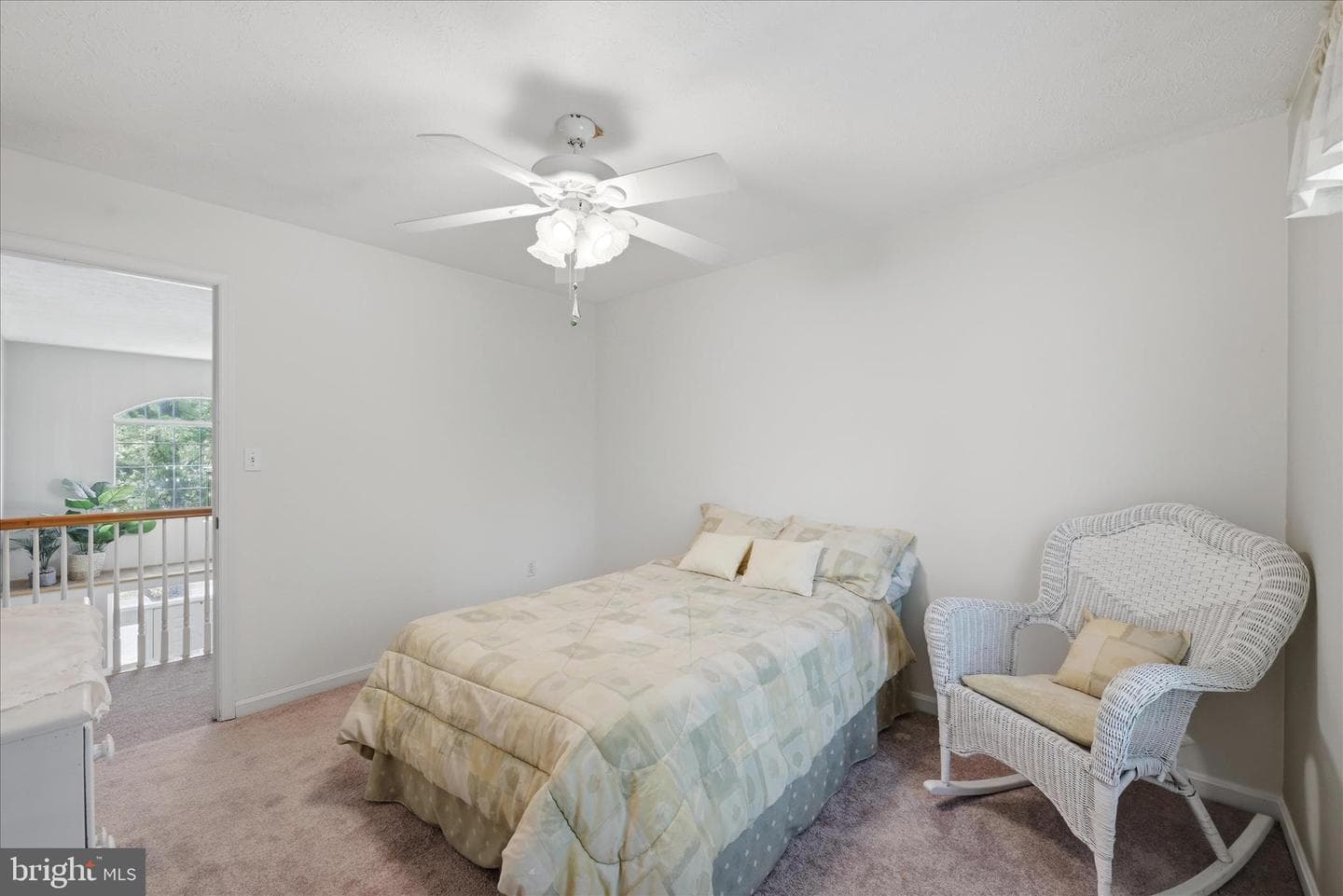 126 Churchill photo 29