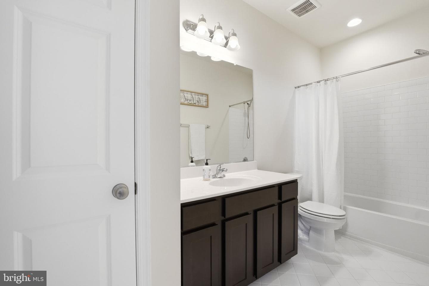 109 Goshen photo 32