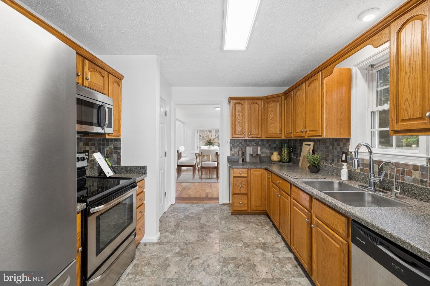 102 Fortress Drive photo 12