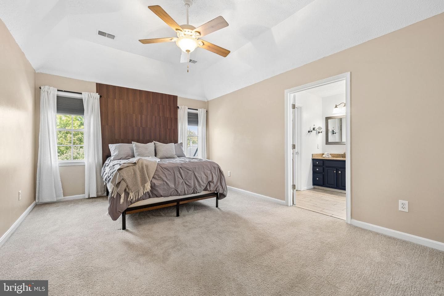 102 Fortress Drive photo 17