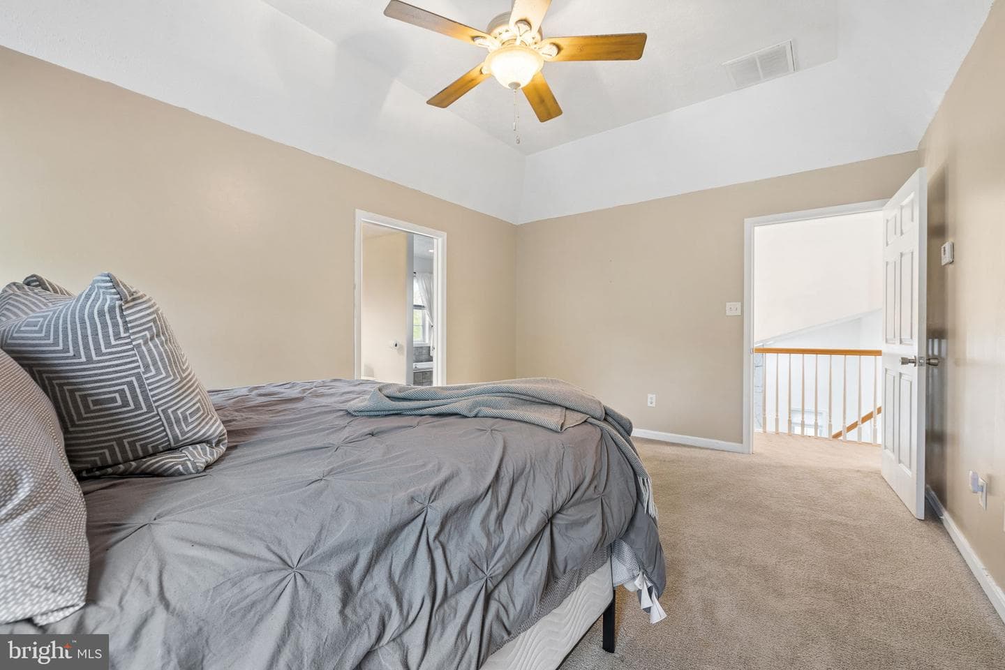 102 Fortress Drive photo 19