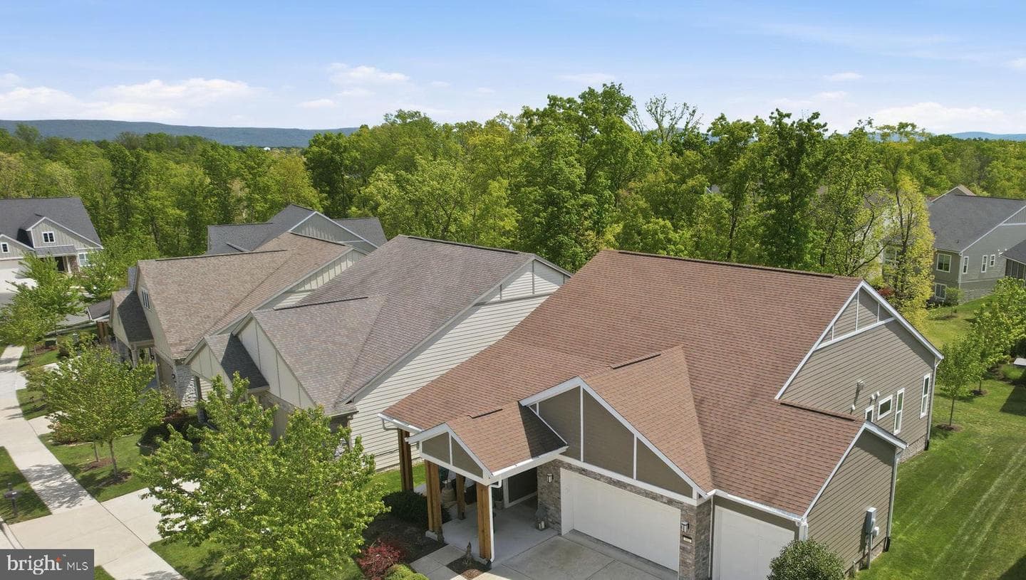 102 Peregrine Court photo 44