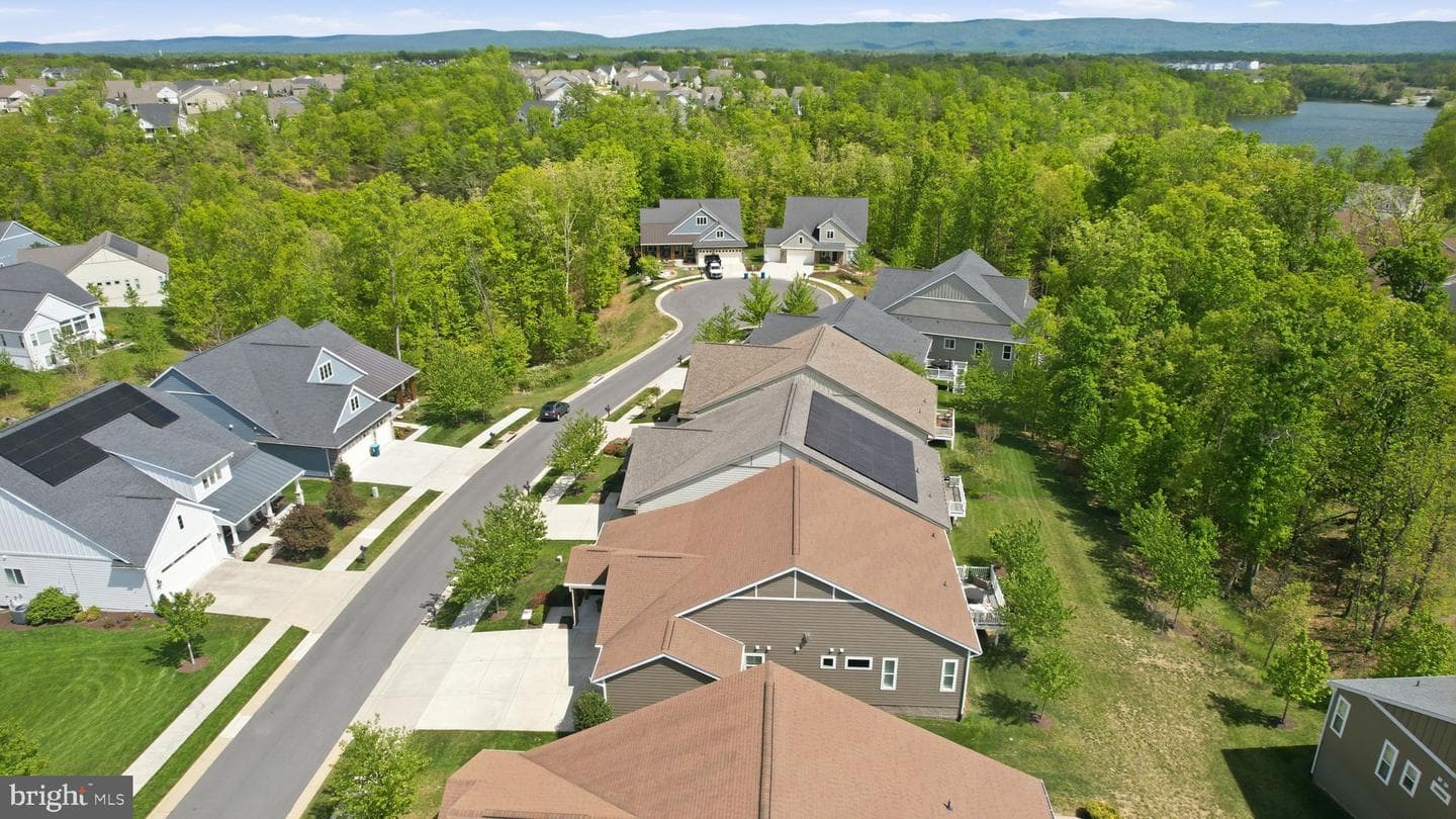 102 Peregrine Court photo 45