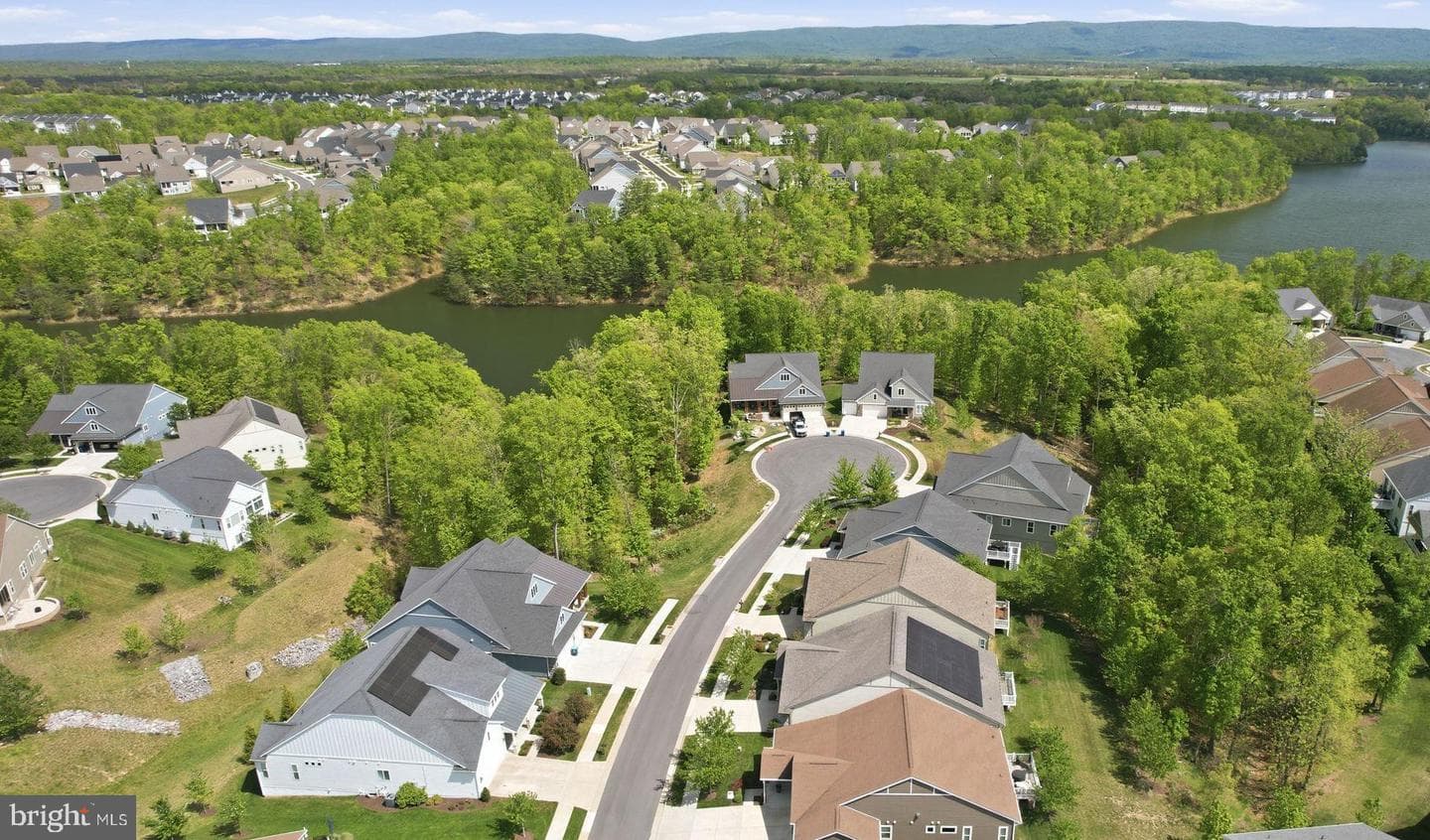 102 Peregrine Court photo 46