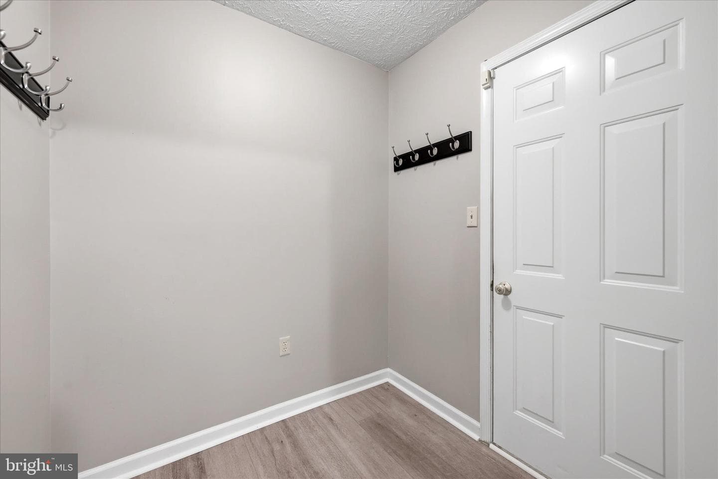 237 Asbury Road photo 32