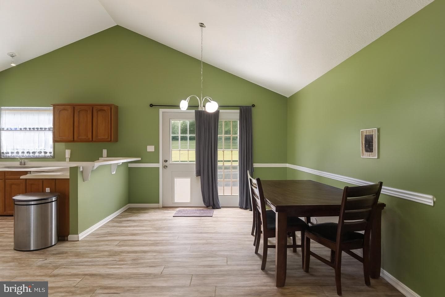 277 Orchard Dale photo 8