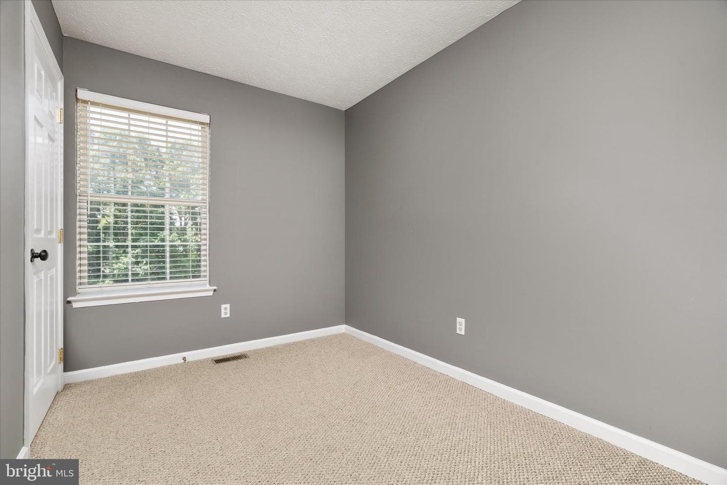 112 Chatham Square photo 14