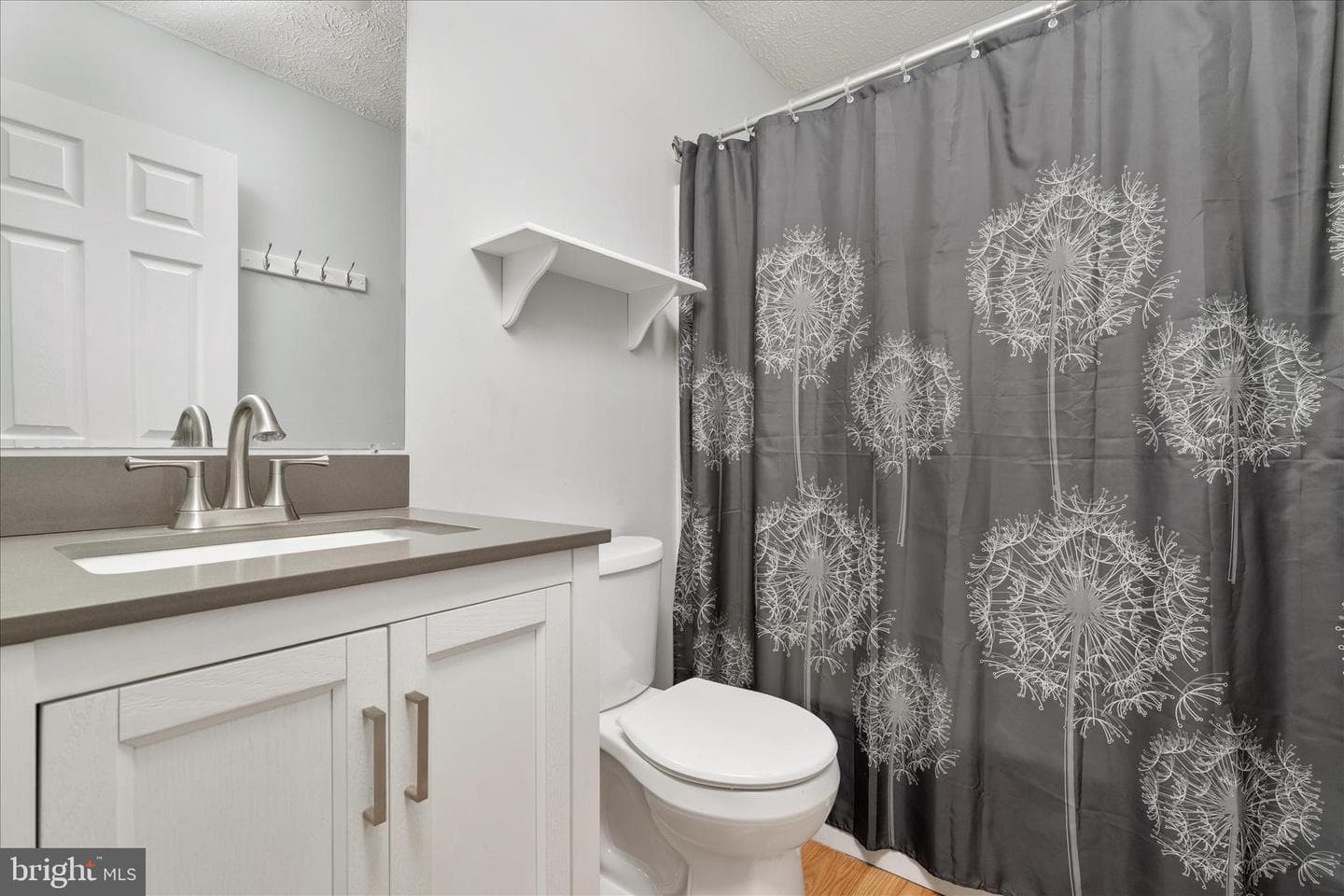 112 Chatham Square photo 16