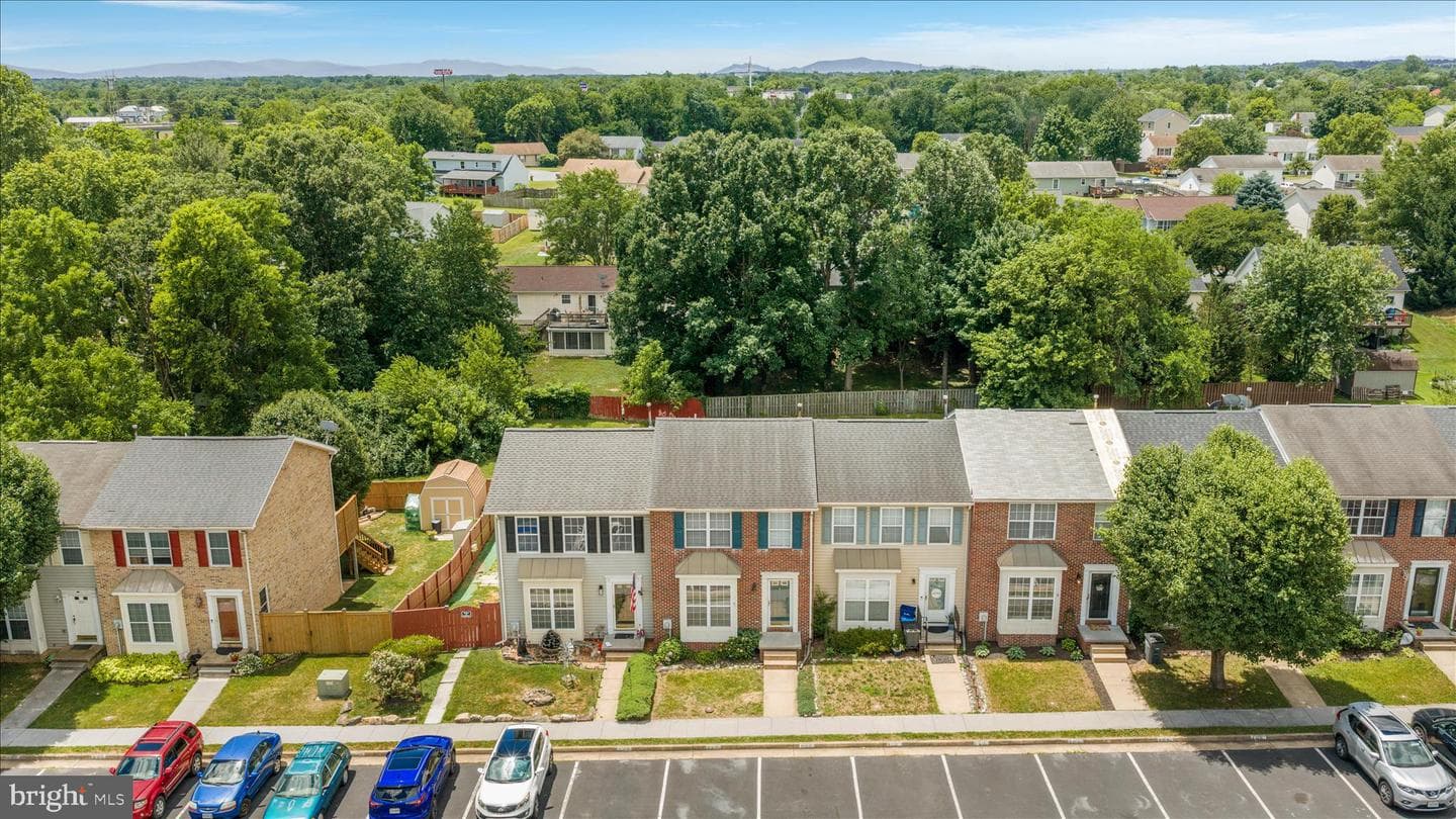 112 Chatham Square photo 37