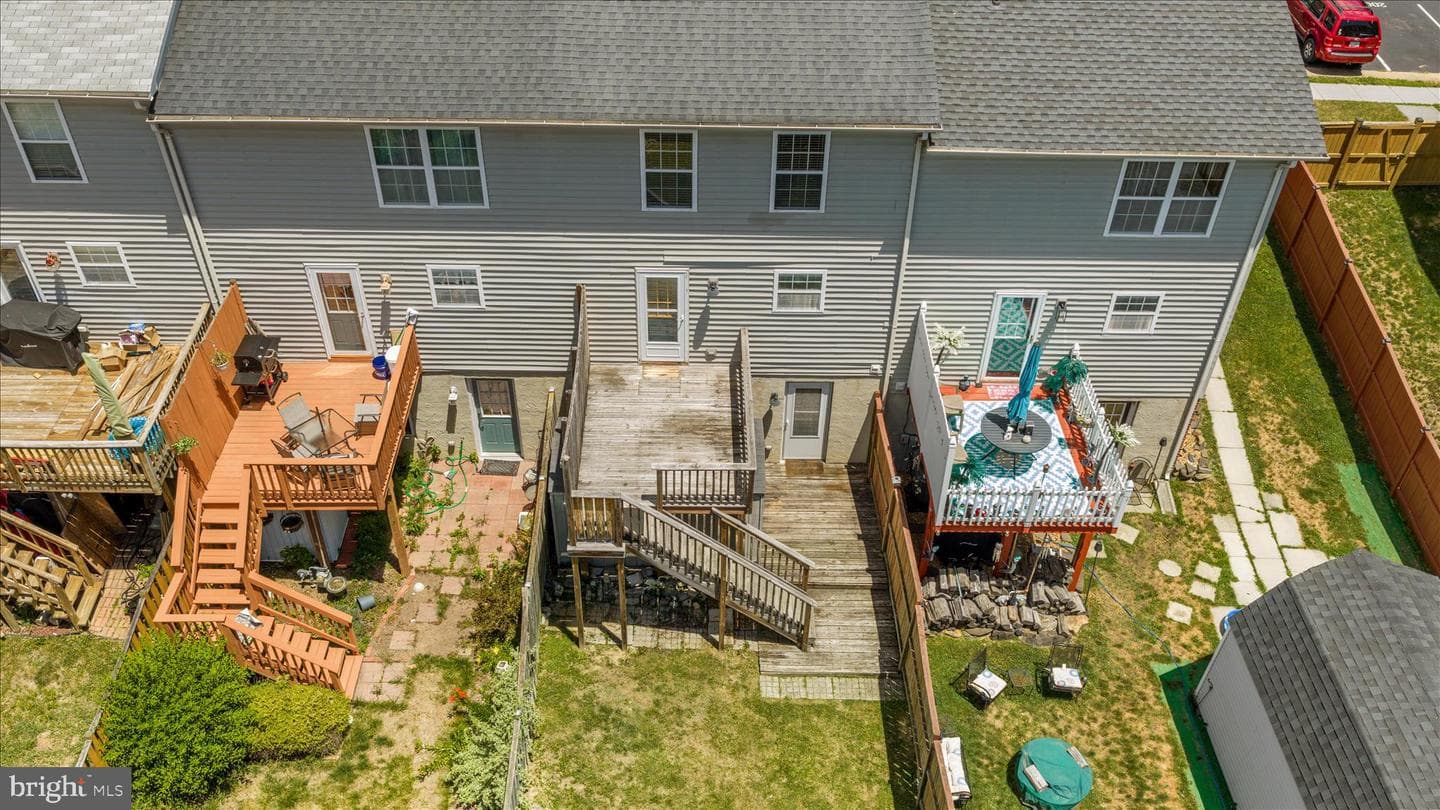 112 Chatham Square photo 44