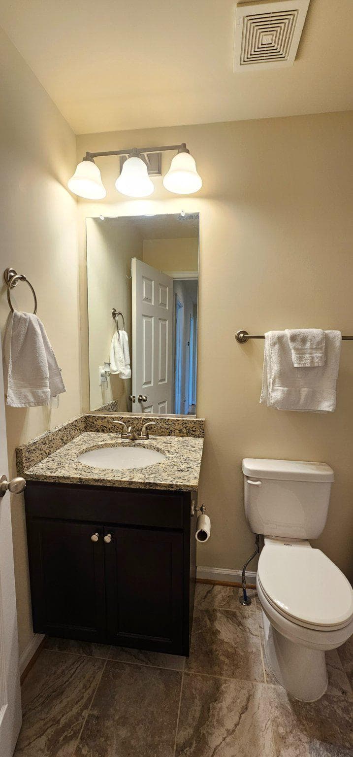 115 Brockham Court photo 49