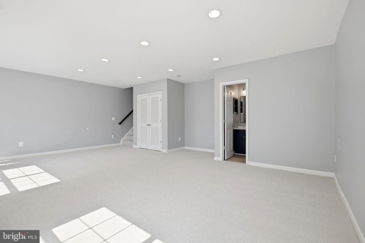 113 Gretchen Court photo 30