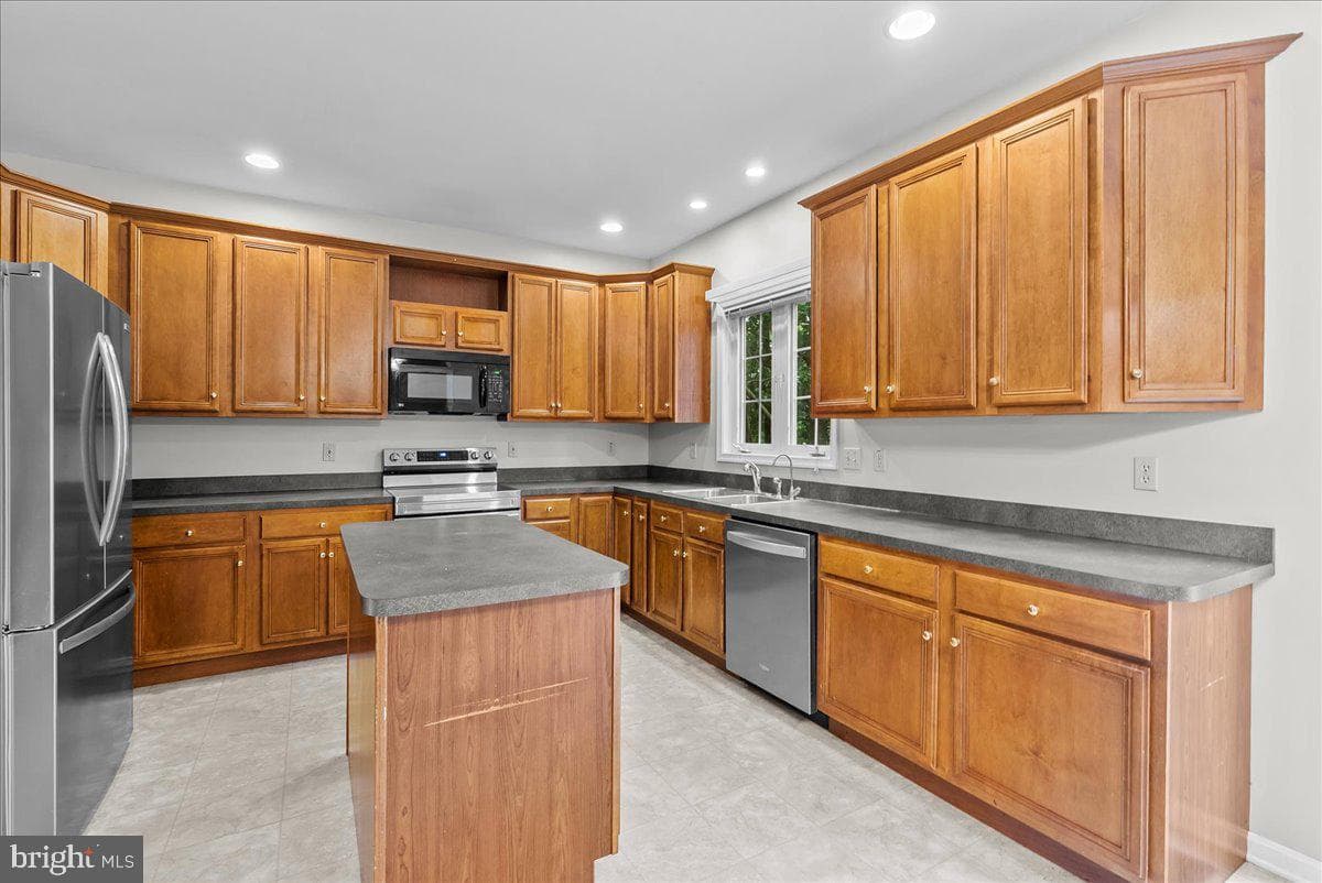 120 First Manassas Place photo 19