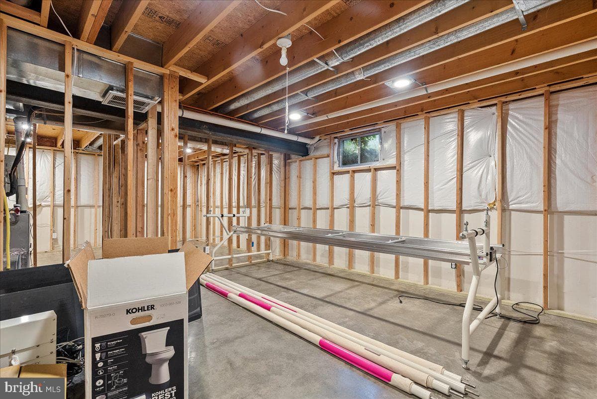120 First Manassas Place photo 49