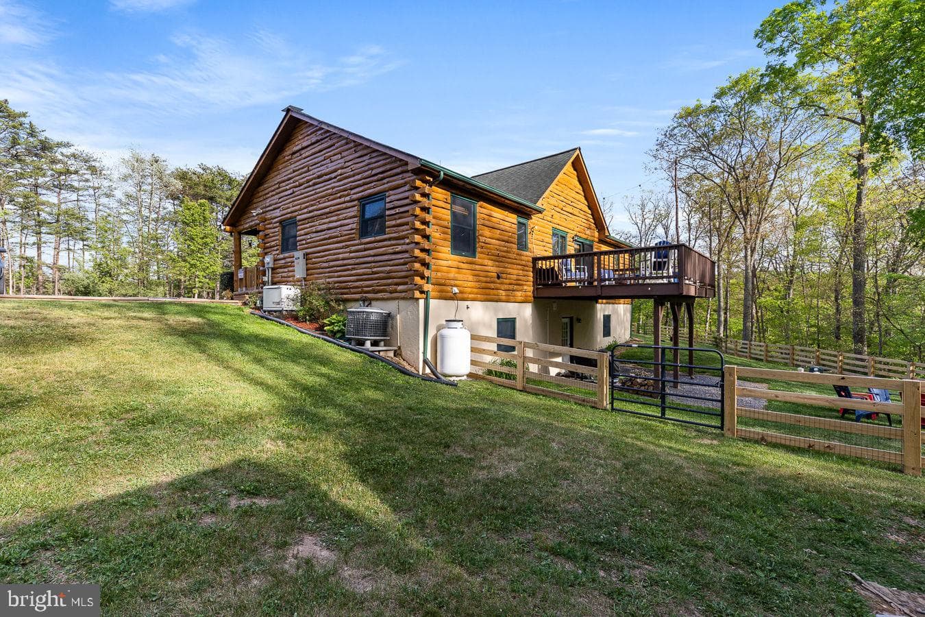 140 Pine Tree Court photo 8