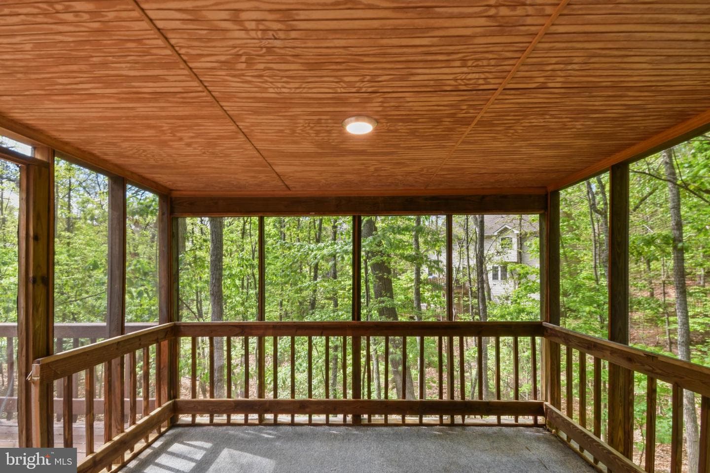 102 Northwood Circle photo 33