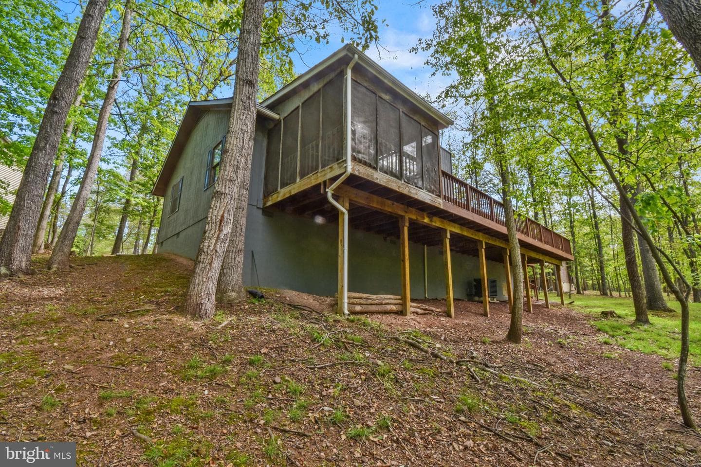 102 Northwood Circle photo 5