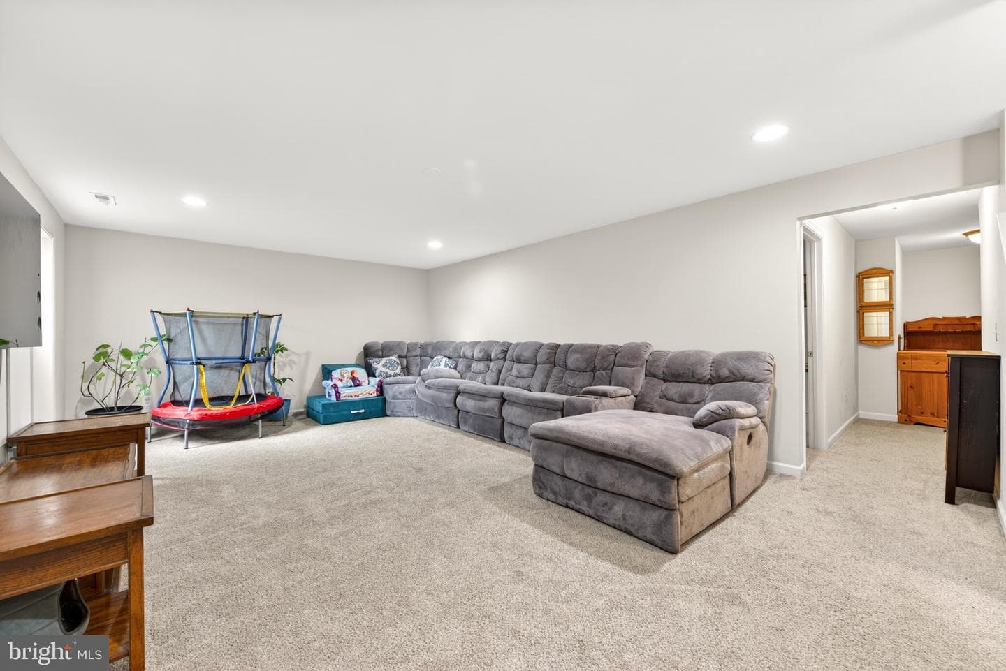 227 Parkland Drive photo 24