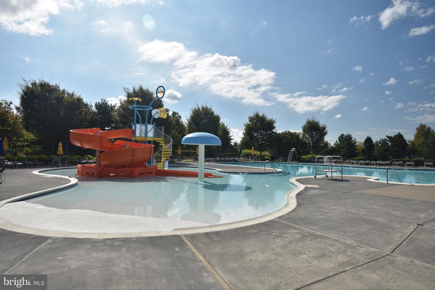227 Parkland Drive photo 41