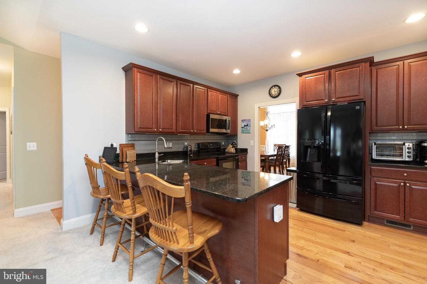 112 Wales Court photo 20