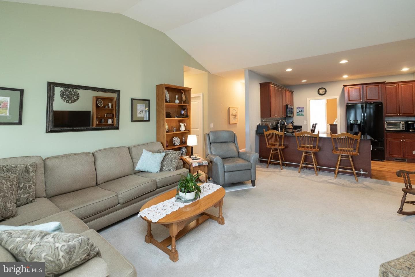 112 Wales Court photo 29