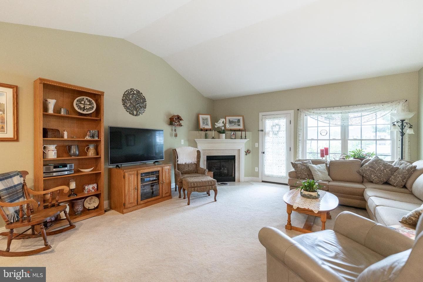 112 Wales Court photo 30