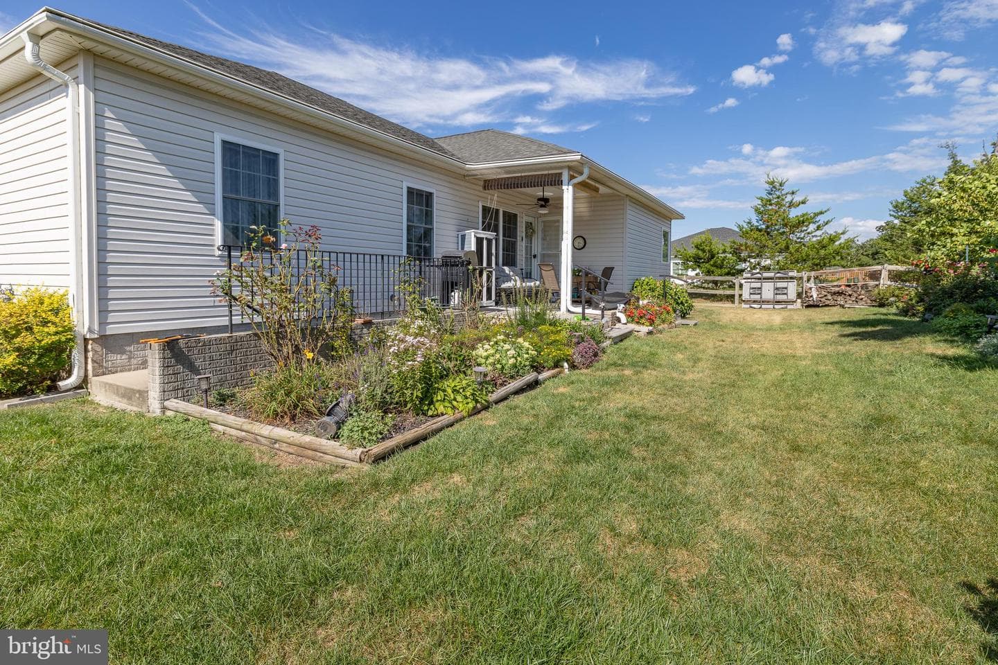 112 Wales Court photo 66