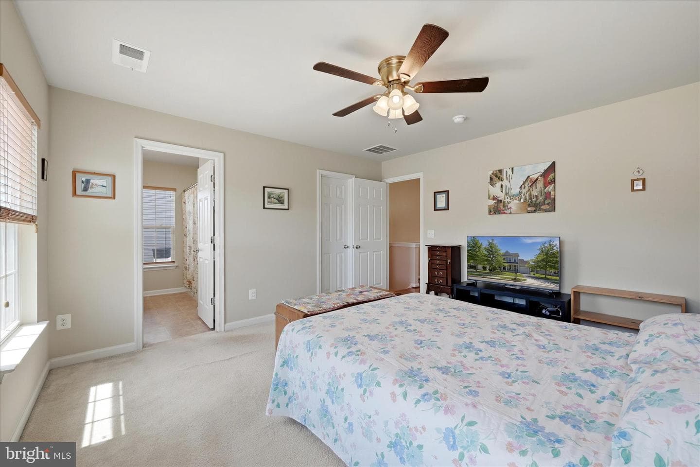 107 Fiesta Drive photo 37